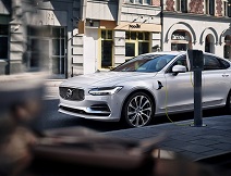 ボルボ、2025年までにEVを100万台販売