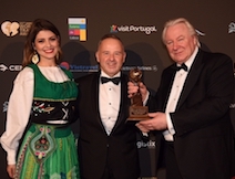 ブッキング・ドットコム「世界のイグルーとアイスホテル5選」